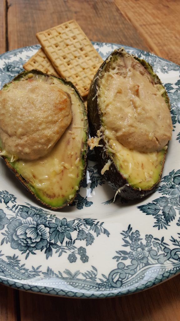 Gevulde avocado met zalmmousse recept van foodblog Foodinista