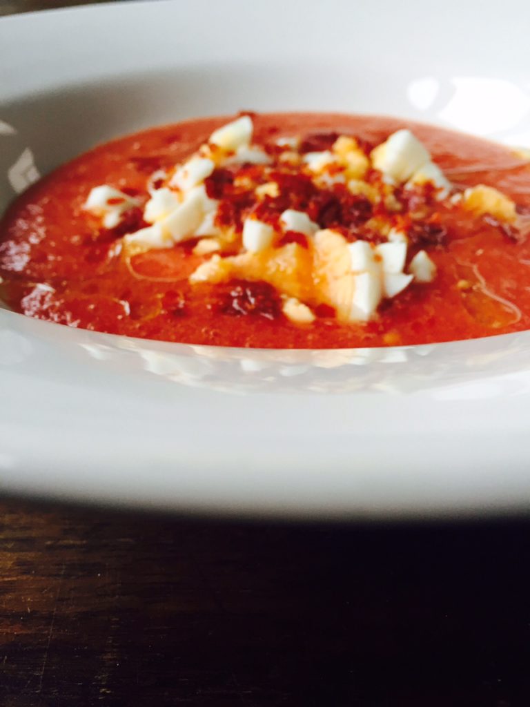 salmorejo Spaanse koude tomatensoep recept van foodblog Foodinista
