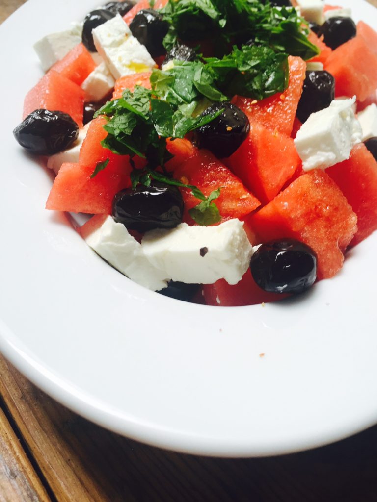 Watermeloen salade met feta recept van foodblog Foodinista