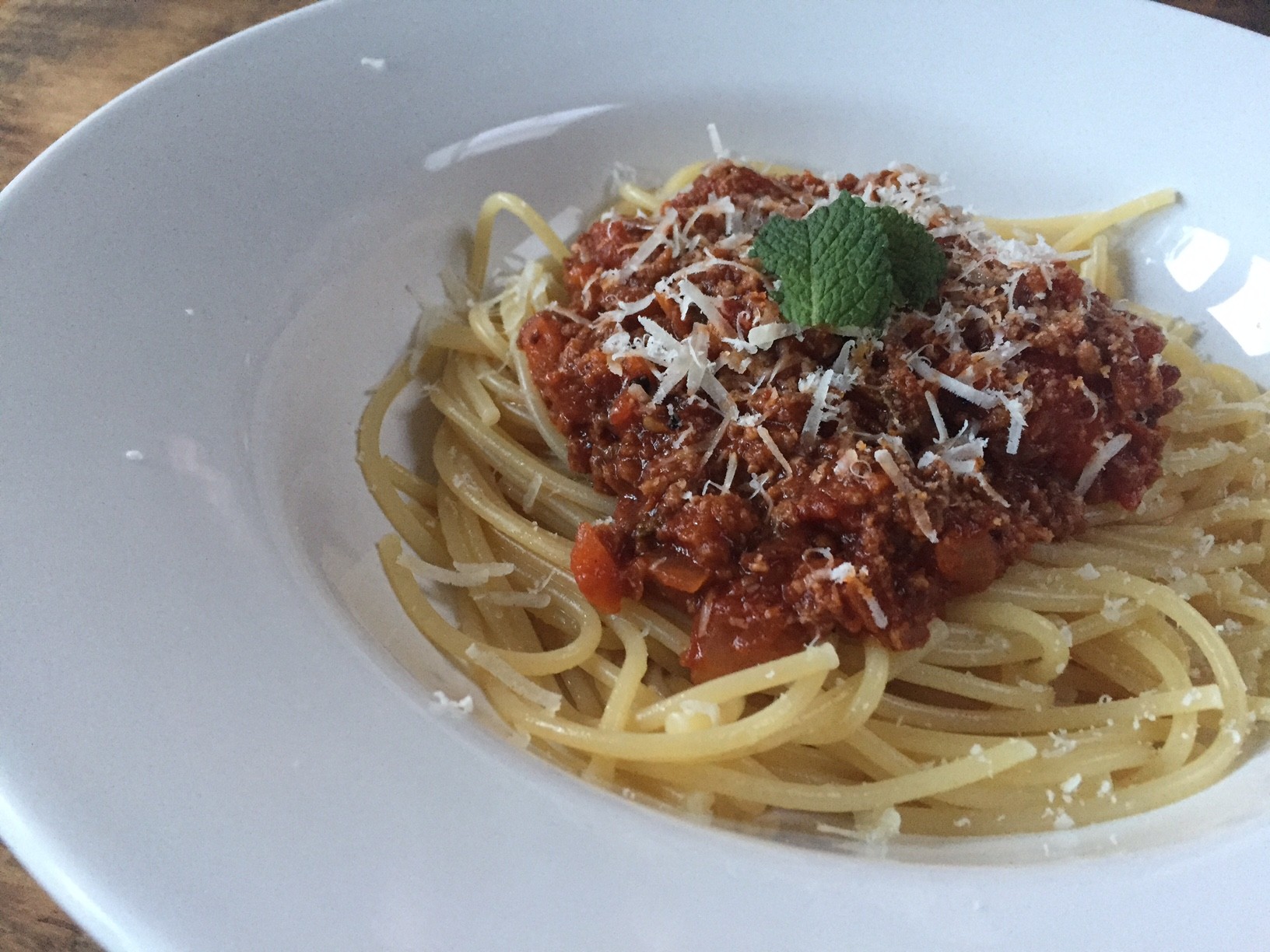 Recept voor zoete rode pastasaus van foodblog Foodinista
