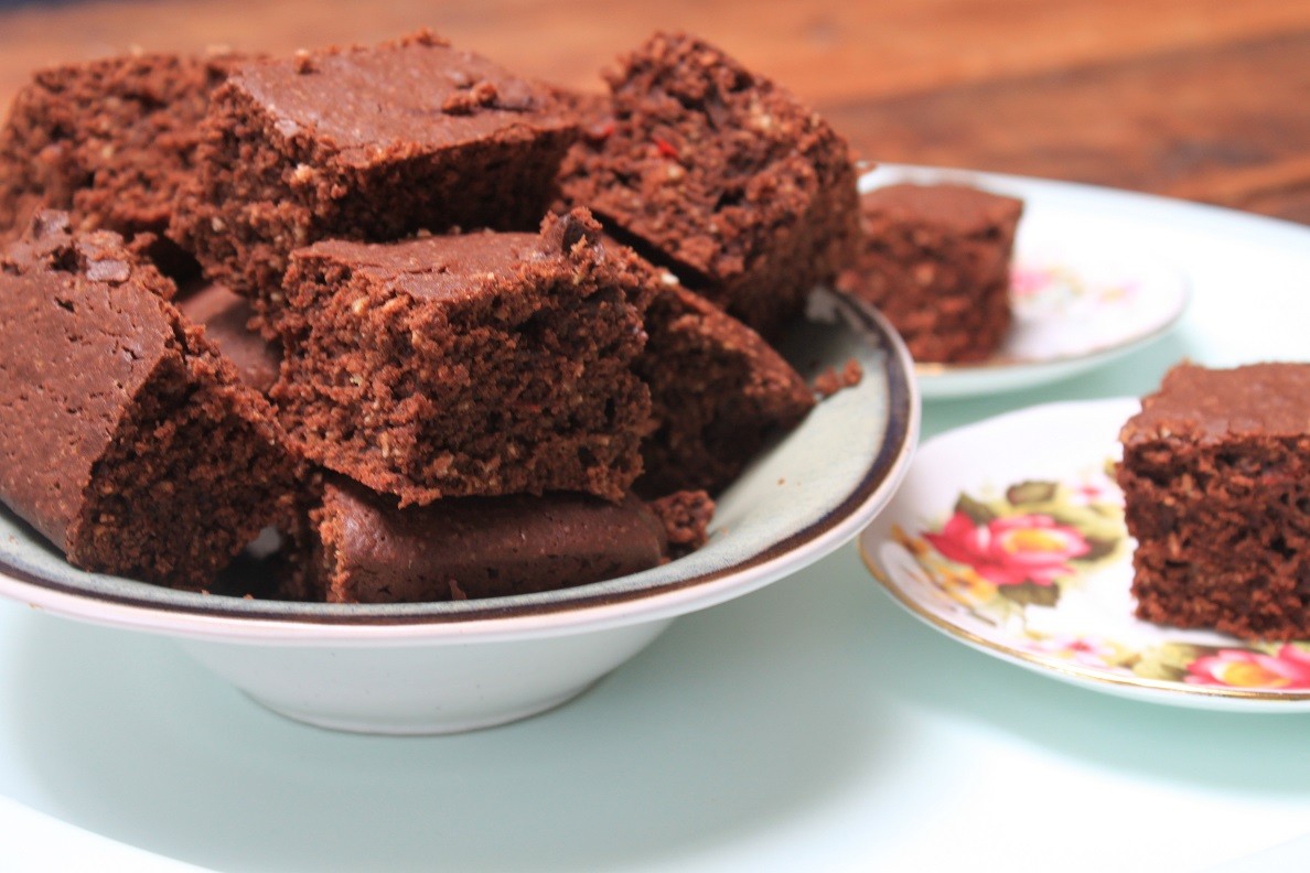 Brownies met rode peper, gember en kokos recept van Foodblog Foodinista