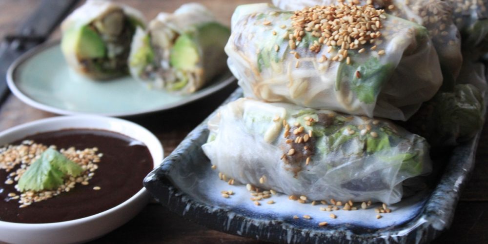 Recept voor Vegetarische springrolls met gemengde paddenstoelen van Foodblog Foodinista
