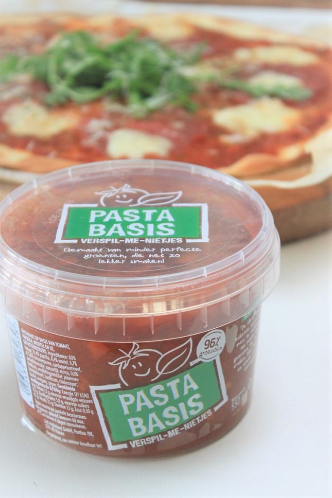 Recepten met verspil-me-nietjes pastabasis saus pizza ideeën van Foodblog Foodinista