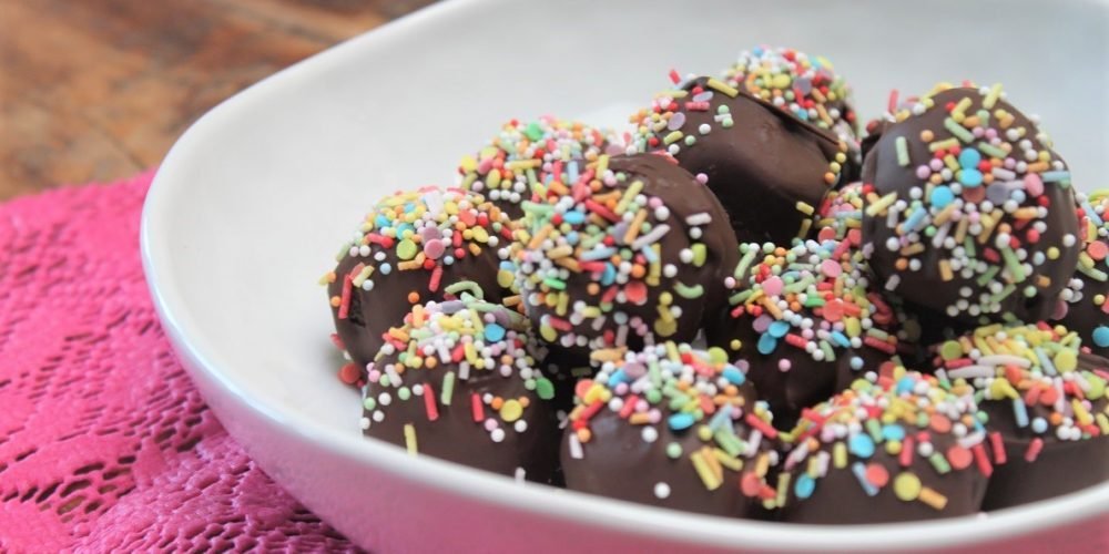 Feestelijke Oreo Truffels - De keuken in met kinderen - Foodblog Foodinista