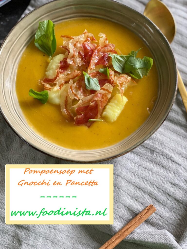 Pompoensoep met Gnocchi en Pancetta - Assepoester Pompoensoep recept uit Het Efteling Kookboek