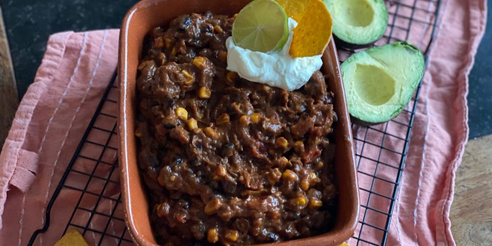 Mexicaans stoofpotje met rundvlees, bonen, mais en heel veel smaak! - Recept van Foodblog Foodinista