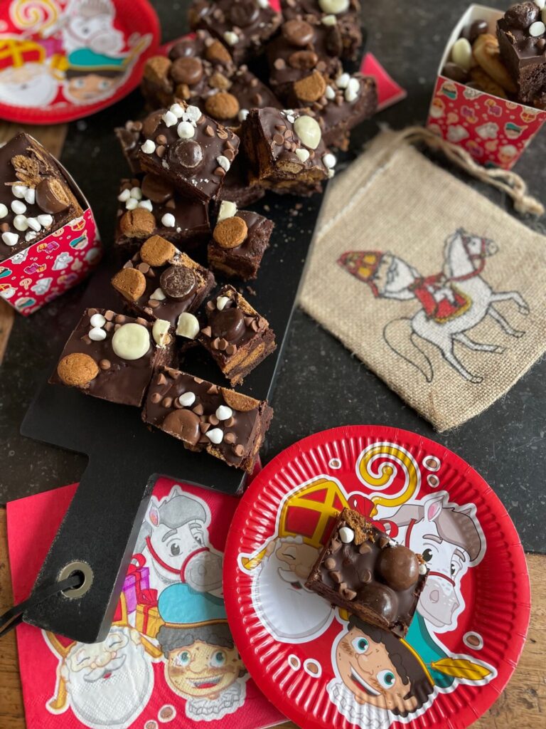 Sinterklaas brownies met Kruidnootjes - Foodblog Foodinista