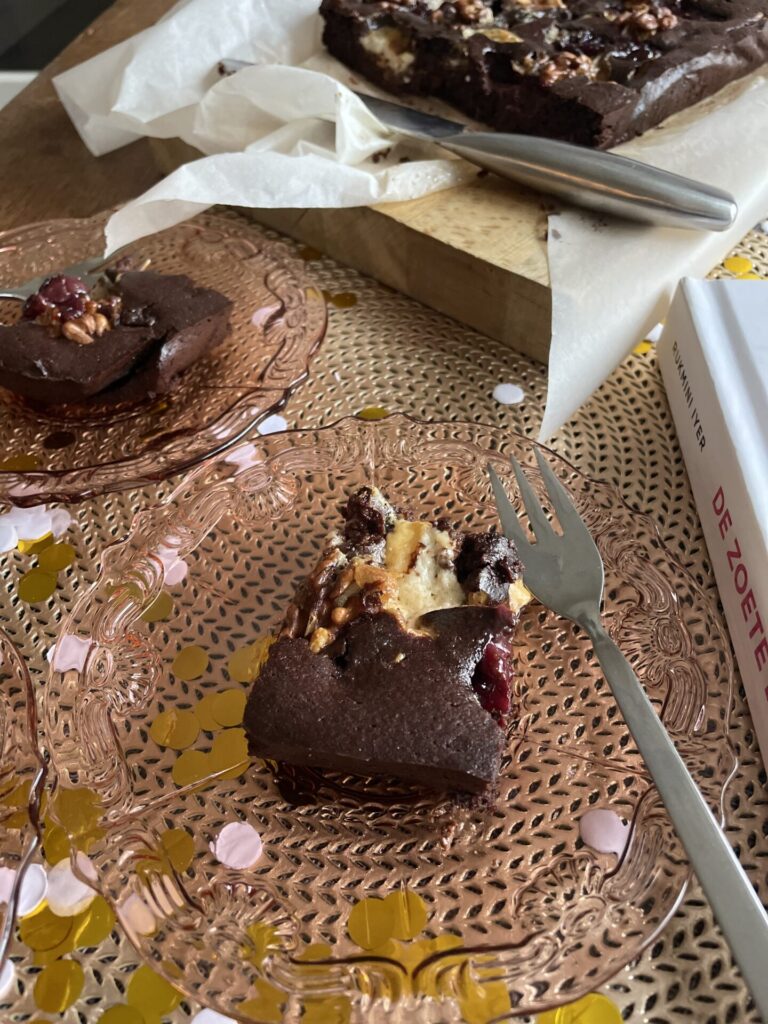 Schwarzwalder brownies met walnoten uit kookboek de Zoete Bakplaat