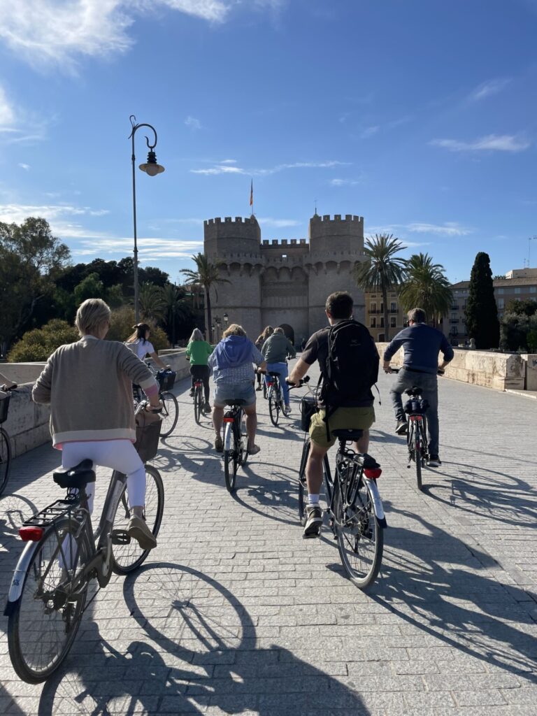 Ontdek Valencia met deze tips: Ga mee op een fietstour in Valencia 