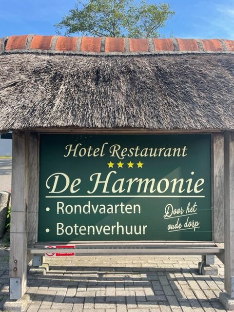 Overnachten in Giethoorn bij Hotel De Harmonie 