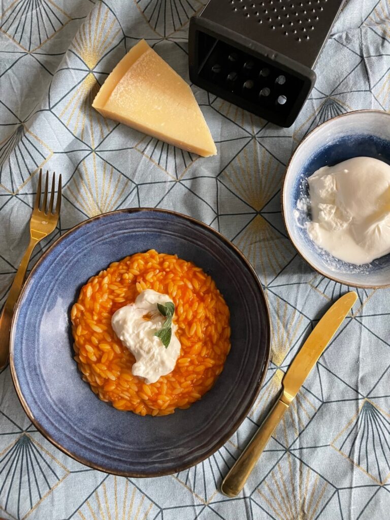 Risotto van orzo recept met pompoen en burrata - Foodblog Foodinista