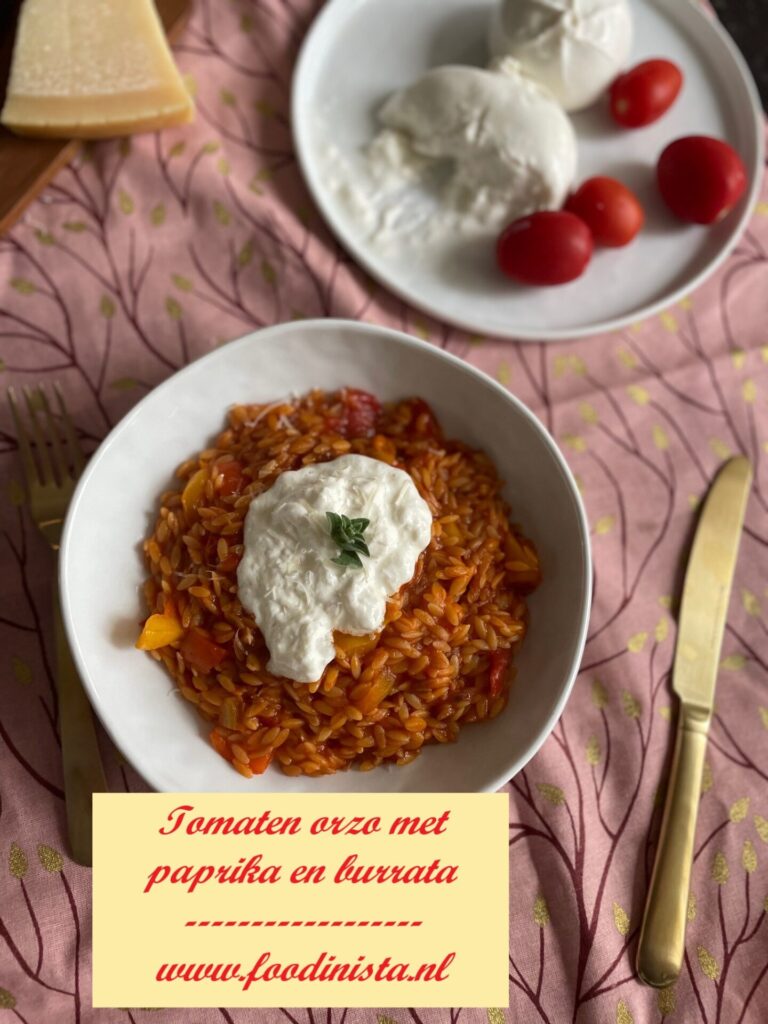 Orzo tomaten risotto met paprika en burrata - Foodblog Foodinista