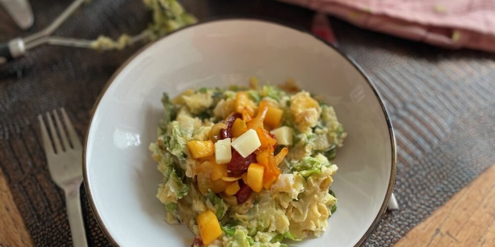 Andijvie stamppot Spaanse stijl met chorizo, manchego en honing appeltjes - Foodblog Foodinista