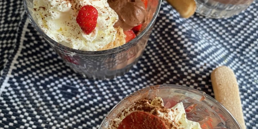 Nutella mascarpone room met balsamico aardbeien - Toetjes recept van Foodblog Foodinista