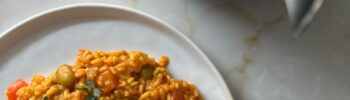 Paella ovenschotel met chorizo en tuinboontjes - Foodblog Foodinista